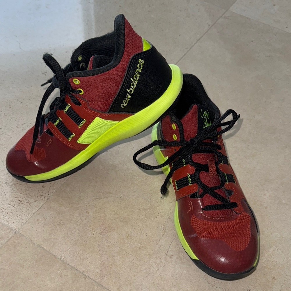 New Balance Kids Red and Neon Yellow Tennis Shoes size 4